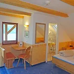 Staudacher Hof-das Romantische Haus Millstatt