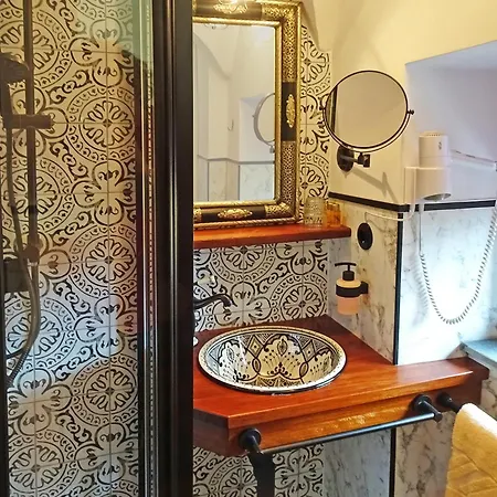 Staudacher Hof-das Romantische Haus 酒店 3*