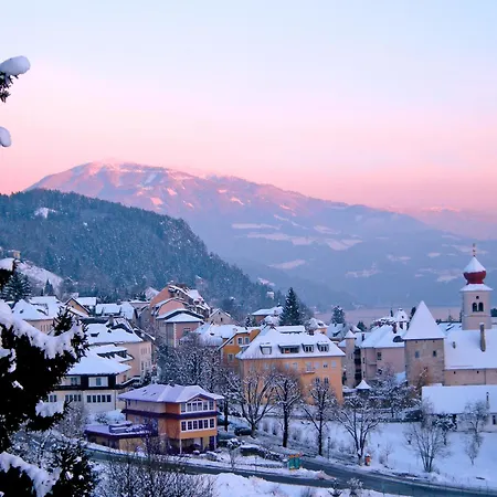 Staudacher Hof-das Romantische Haus 3*
