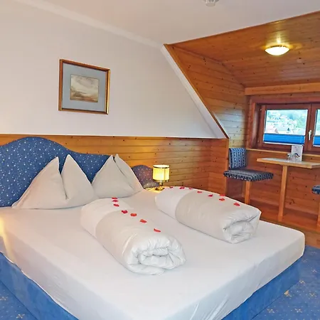 Staudacher Hof-das Romantische Haus Hotel Millstatt
