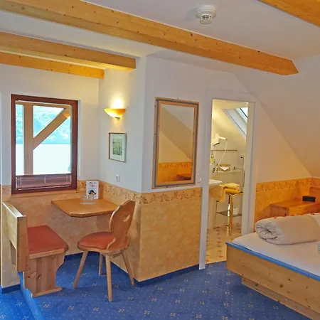 Staudacher Hof-das Romantische Haus ميلستاف