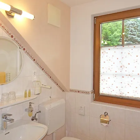 Staudacher Hof-das Romantische Haus 米尔施塔特