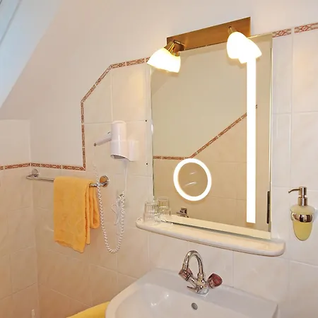 Staudacher Hof-das Romantische Haus 3*