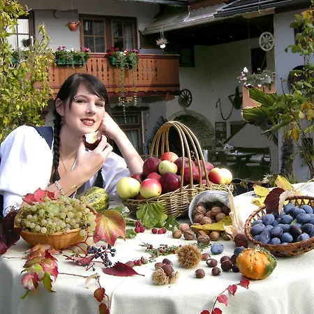 فندق Staudacher Hof-das Romantische Haus