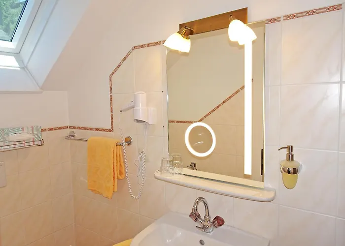 Staudacher Hof-das Romantische Haus 3*