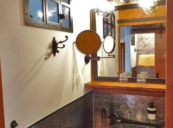 Staudacher Hof-das Romantische Haus Hotel 3*